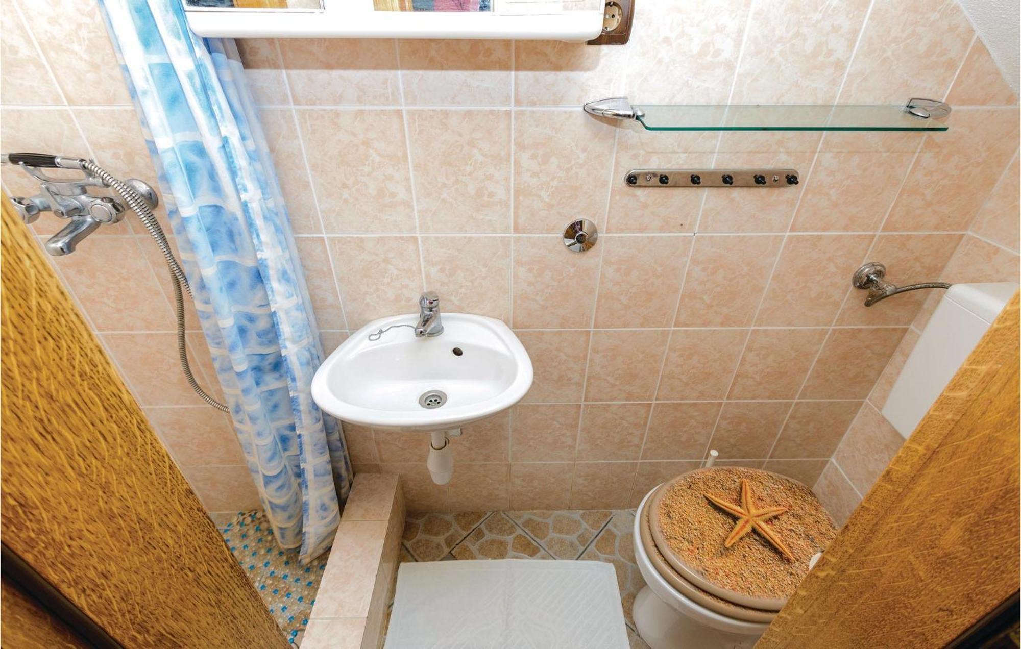 1 Bedroom Gorgeous Home In Slivno Klek Ngoại thất bức ảnh